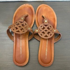 Size 7 Report leather sandals